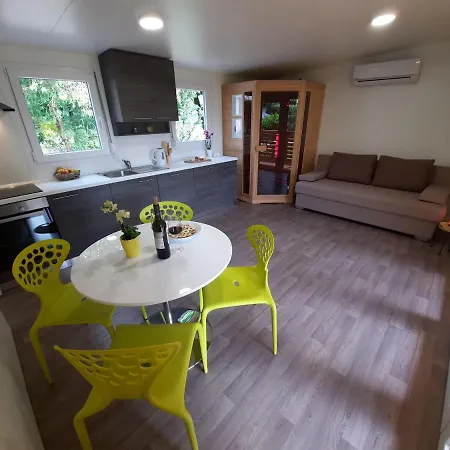 And Zonir With Sauna Apartment Kobarid