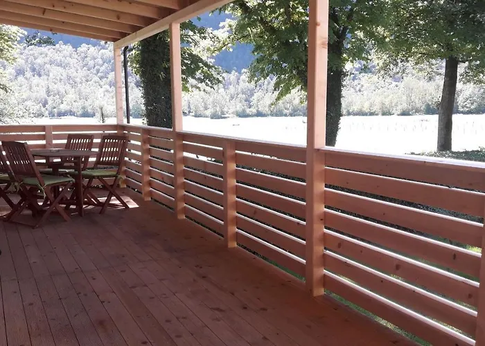 And Zonir With Sauna קובאריד