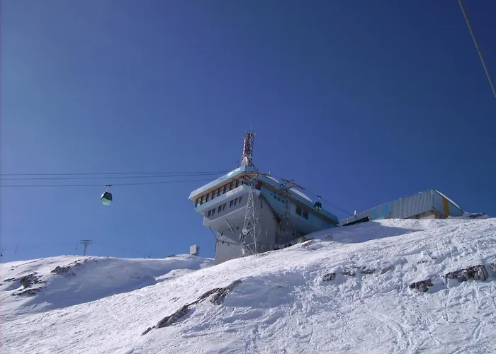 And Zonir With Sauna